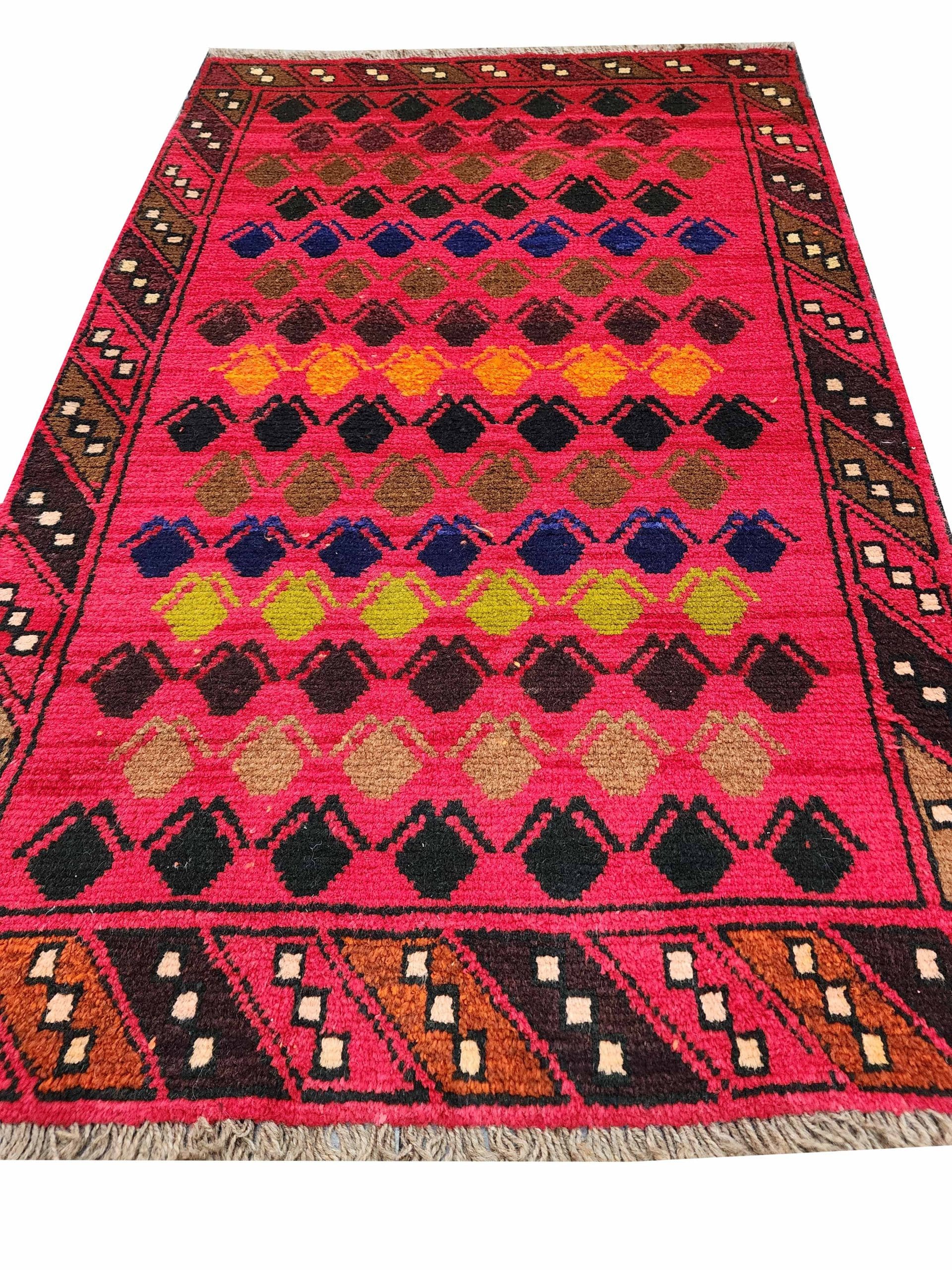 Dawn Lines Carpet 142 x 78 CM - Image 3
