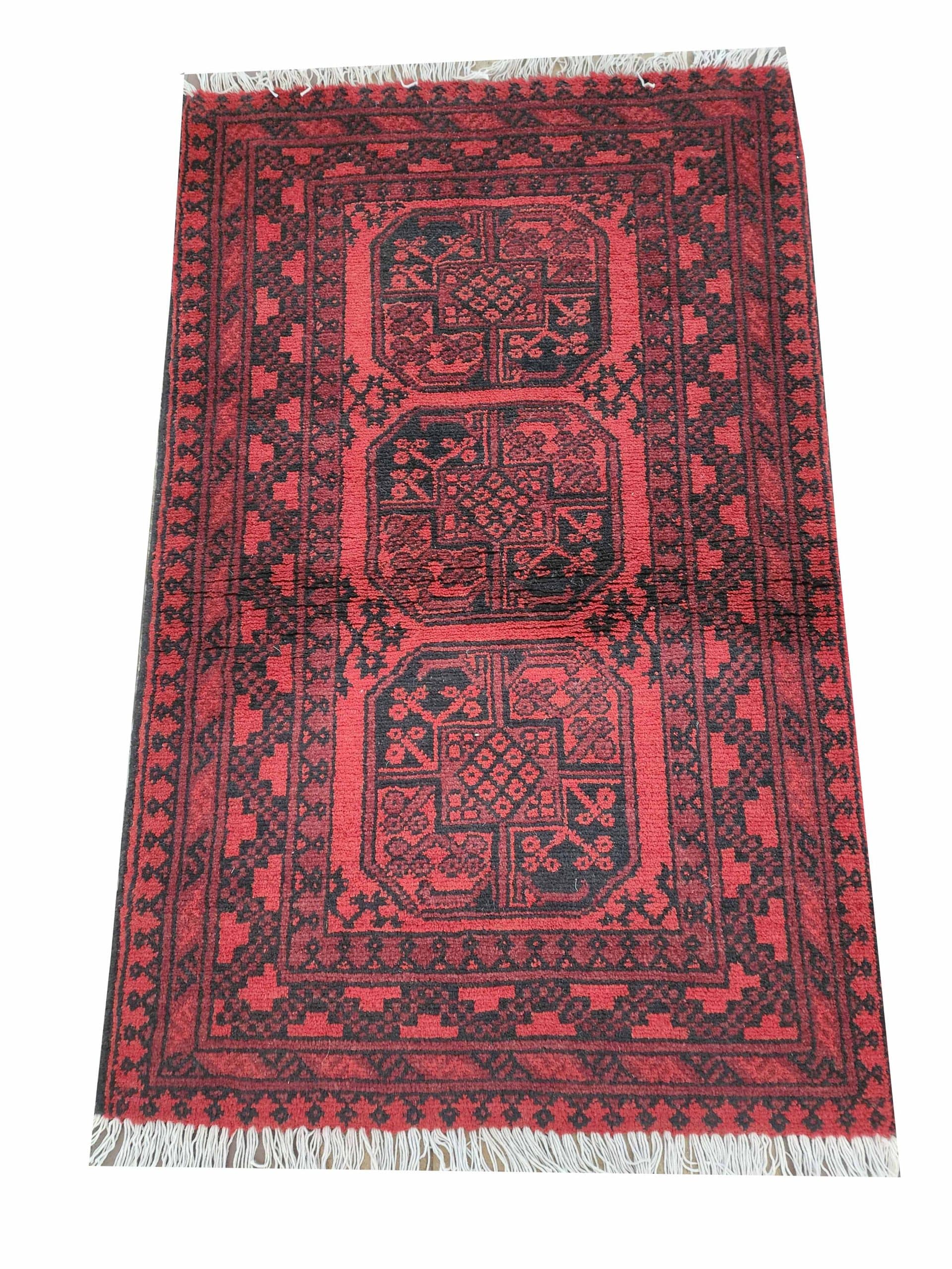 Crimson Medallion Carpet 121 x 79 CM